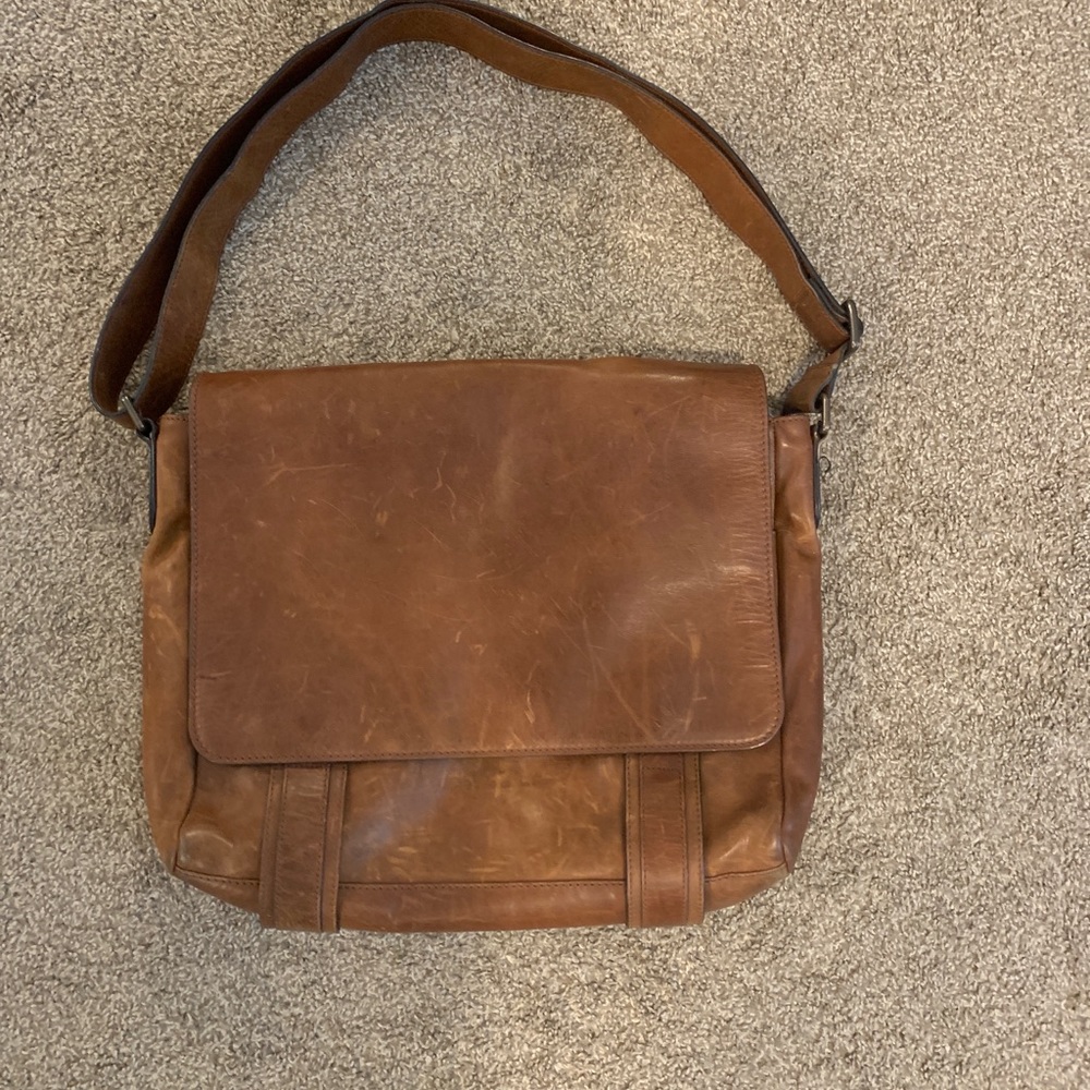 Frye Logan Messenger Bag